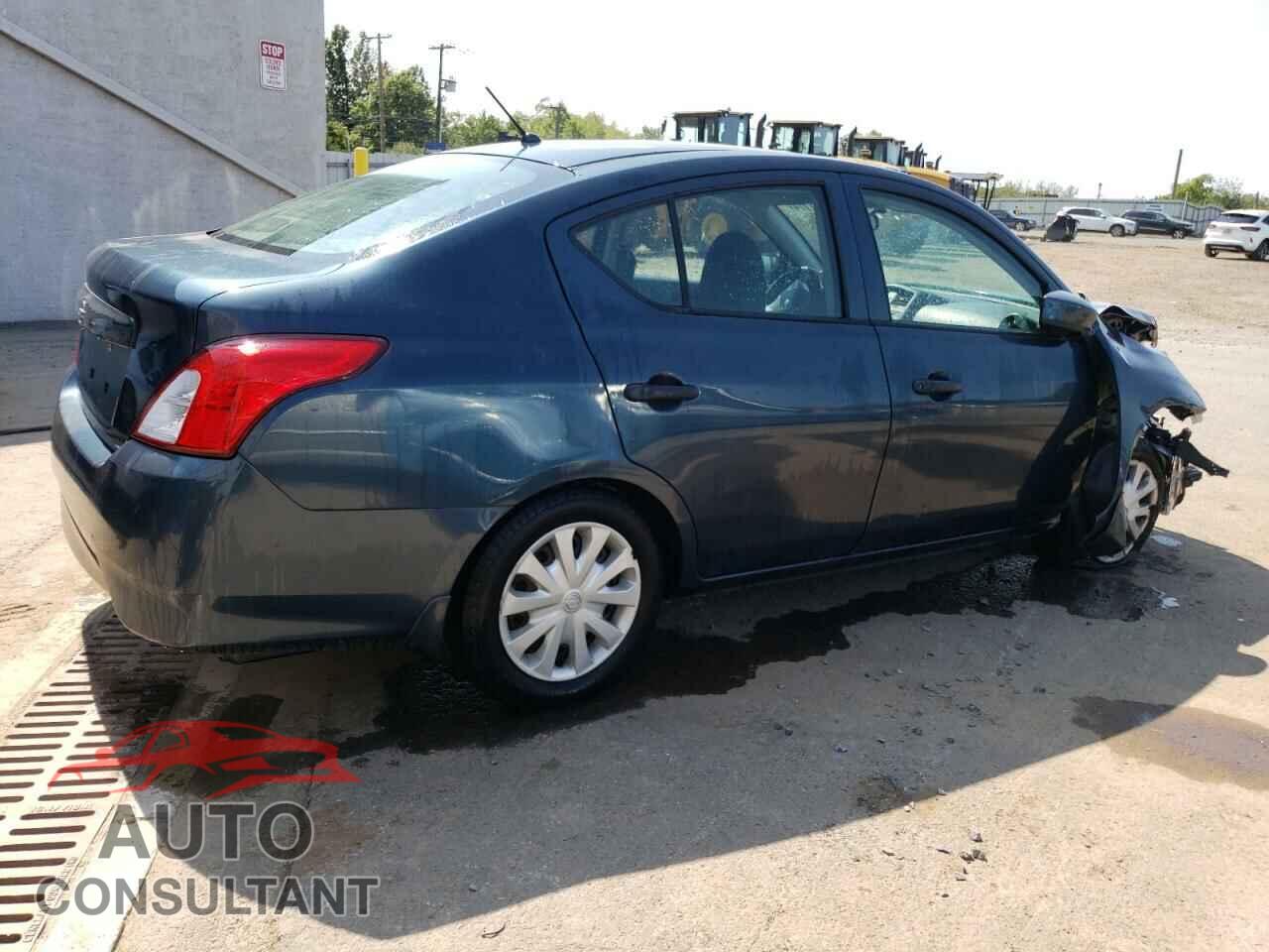 NISSAN VERSA 2017 - 3N1CN7AP1HL887578