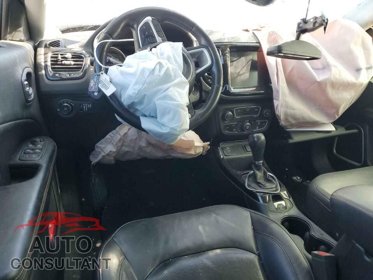 JEEP COMPASS 2019 - 3C4NJCCB0KT660255