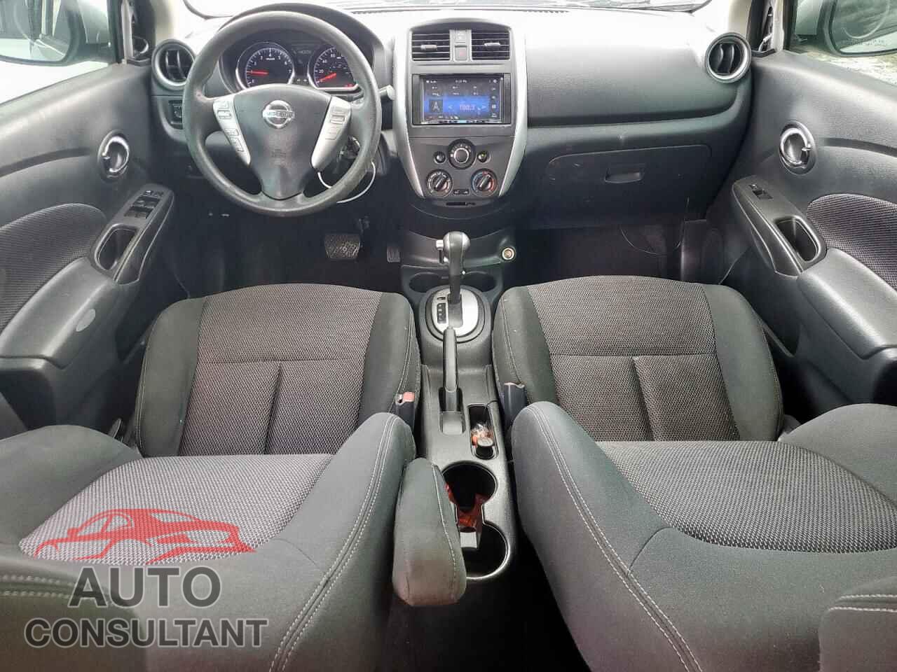 NISSAN VERSA 2017 - 3N1CN7AP3HL852704