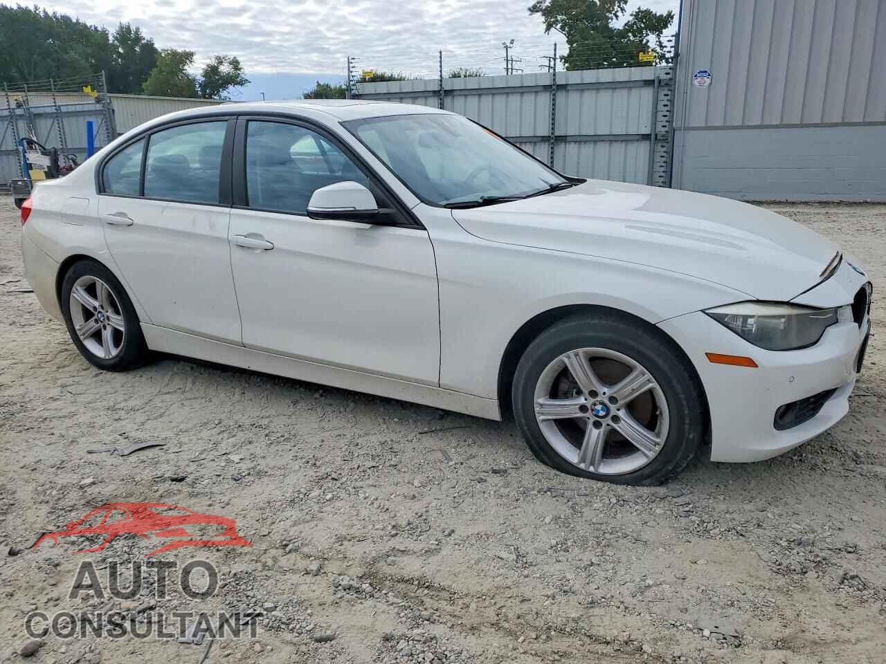 BMW 3 SERIES 2013 - WBA3B5C55DF597478