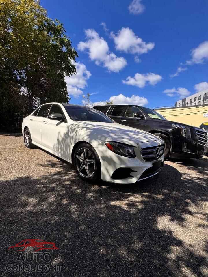 MERCEDES-BENZ E-CLASS 2017 - WDDZF4KBXHA018352