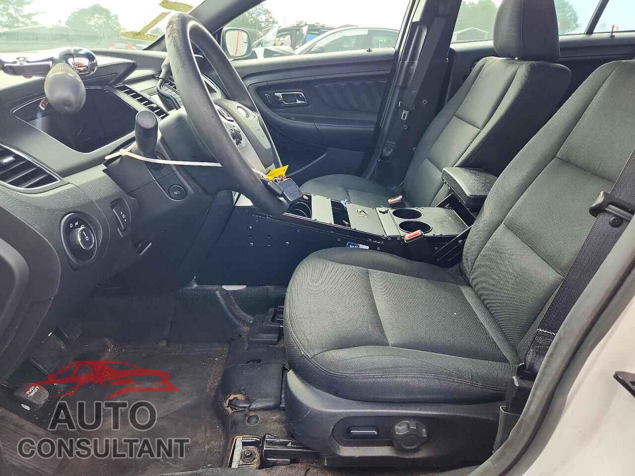 FORD TAURUS 2018 - 1FAHP2MK2JG141074