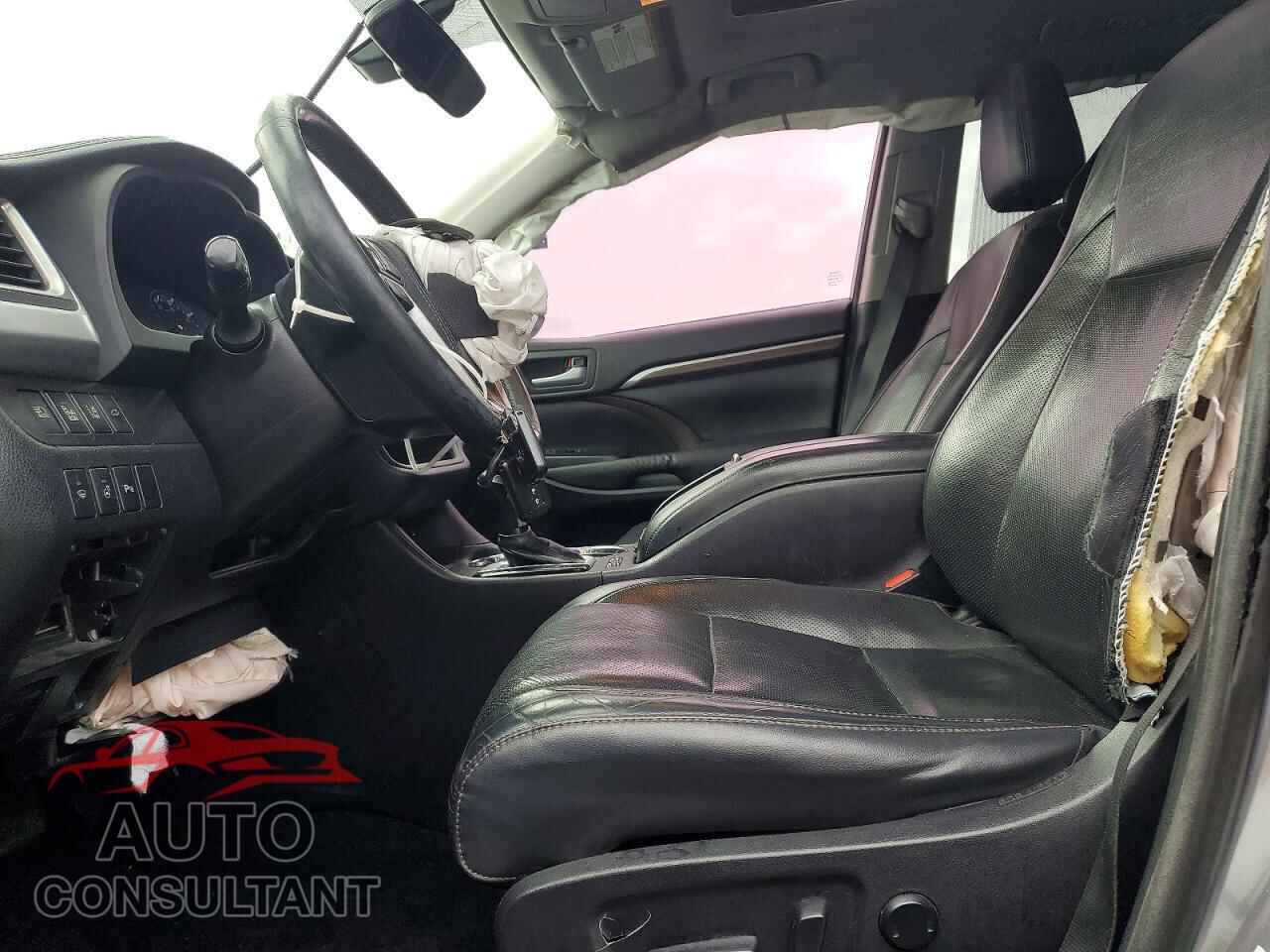 TOYOTA HIGHLANDER 2015 - 5TDDKRFH5FS143271
