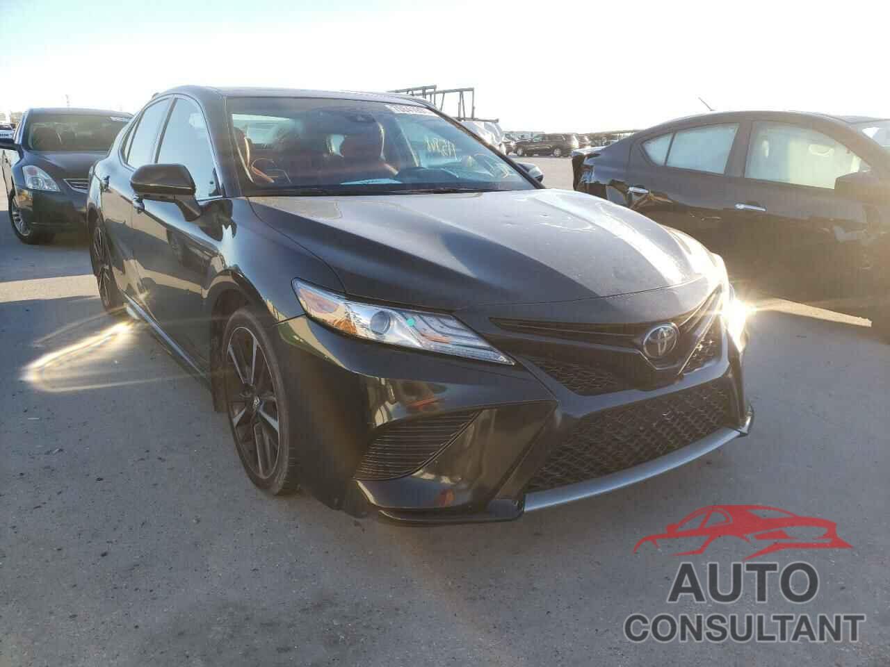 TOYOTA CAMRY 2019 - 4T1B61HK3KU711685