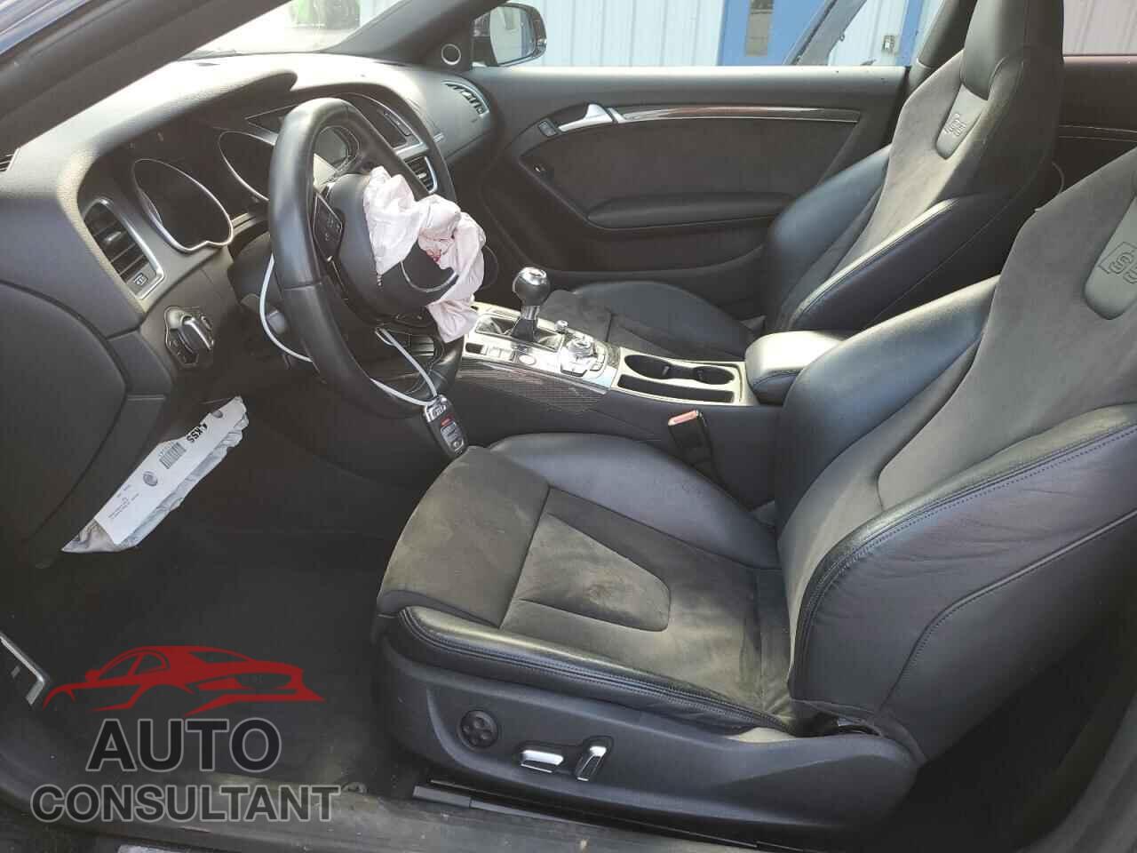 AUDI S5/RS5 2014 - WAUCGAFR1EA011950