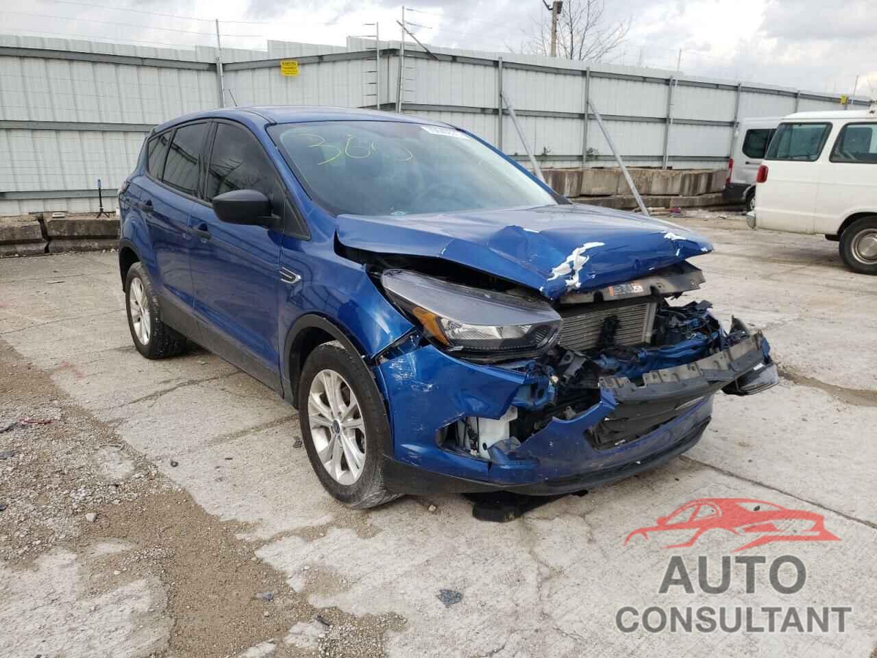 FORD ESCAPE 2018 - 1FMCU0F71JUC02101