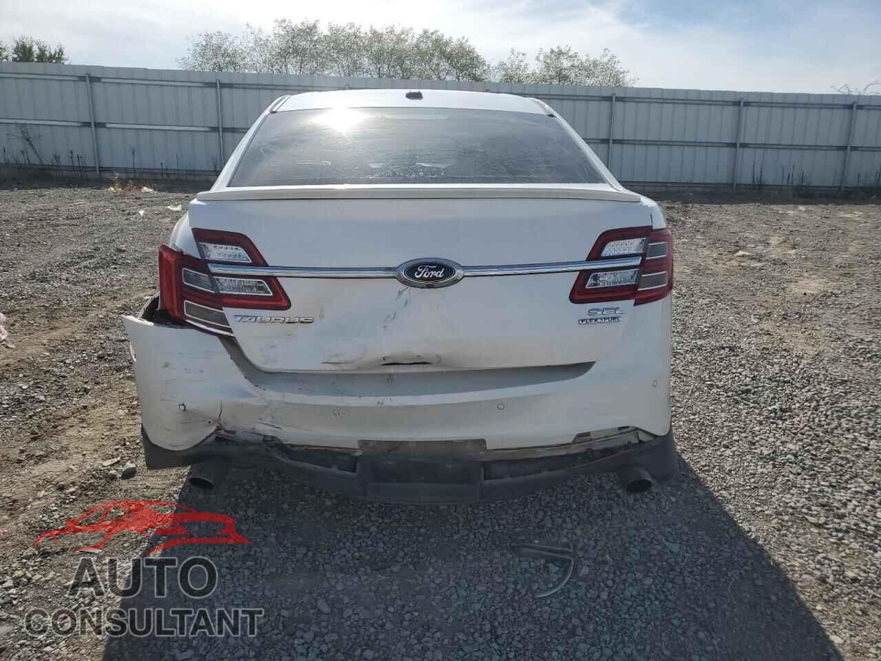 FORD TAURUS 2014 - 1FAHP2E81EG125084