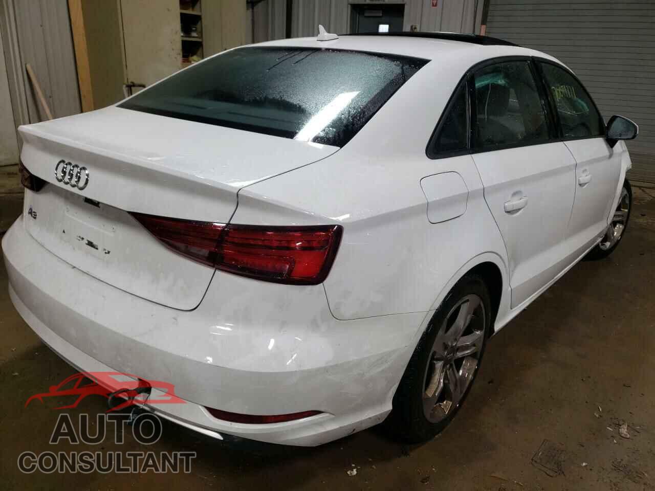 AUDI A3 2017 - WAUAUGFF4H1057639