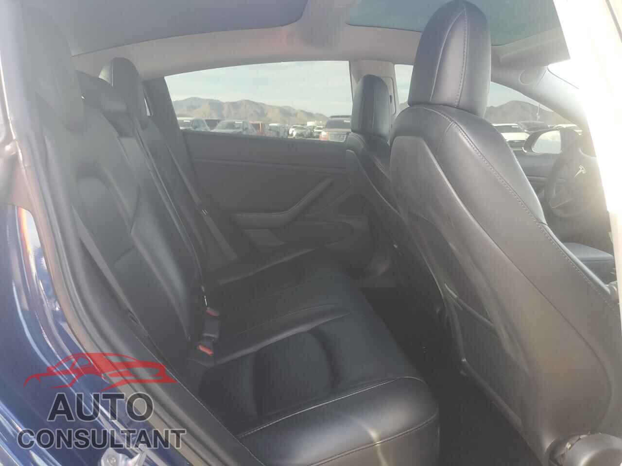 TESLA MODEL 3 2019 - 5YJ3E1EA5KF476156