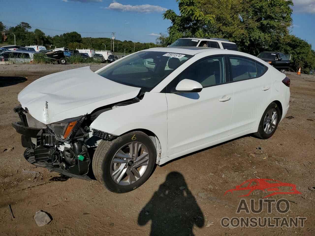 HYUNDAI ELANTRA 2019 - 5NPD84LF4KH405009