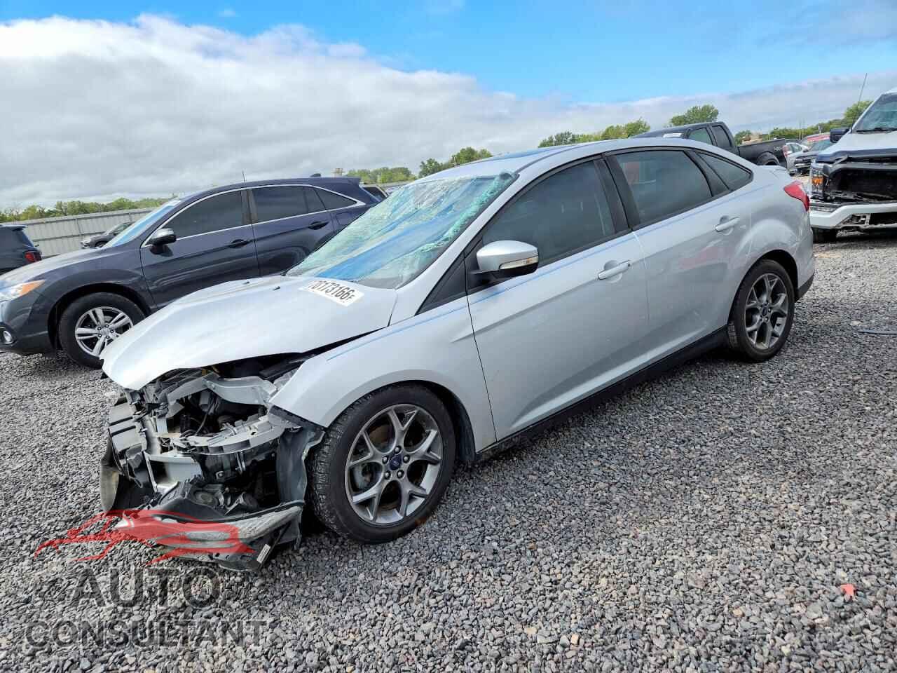 FORD FOCUS 2013 - 1FADP3F2XDL138985