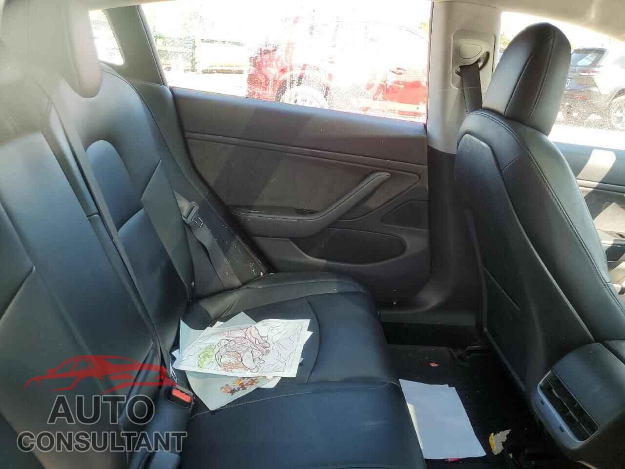 TESLA MODEL 3 2017 - 5YJ3E1EA1HF000821