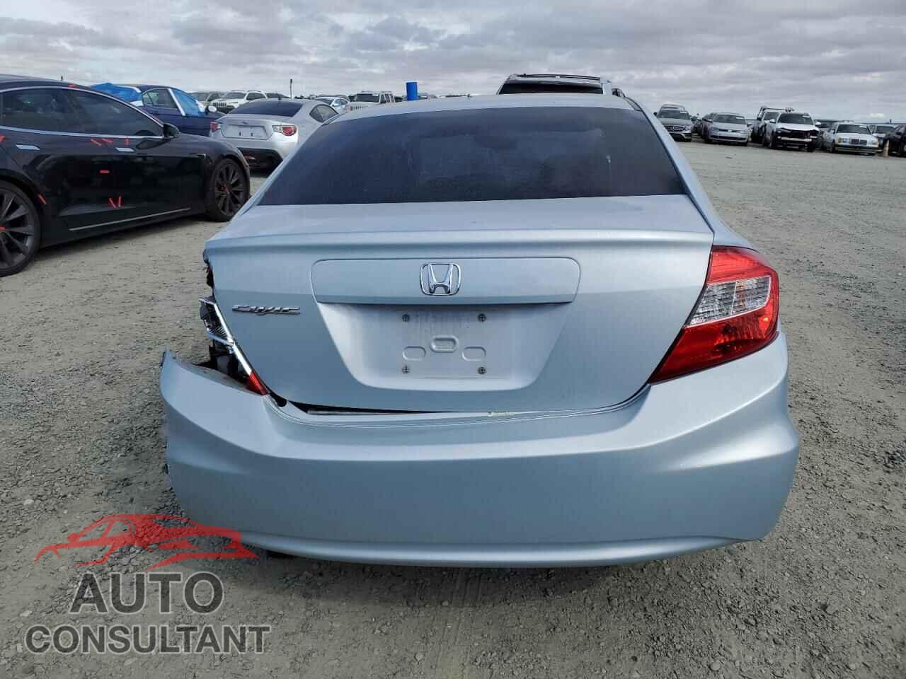HONDA CIVIC 2012 - 2HGFB2F52CH574149