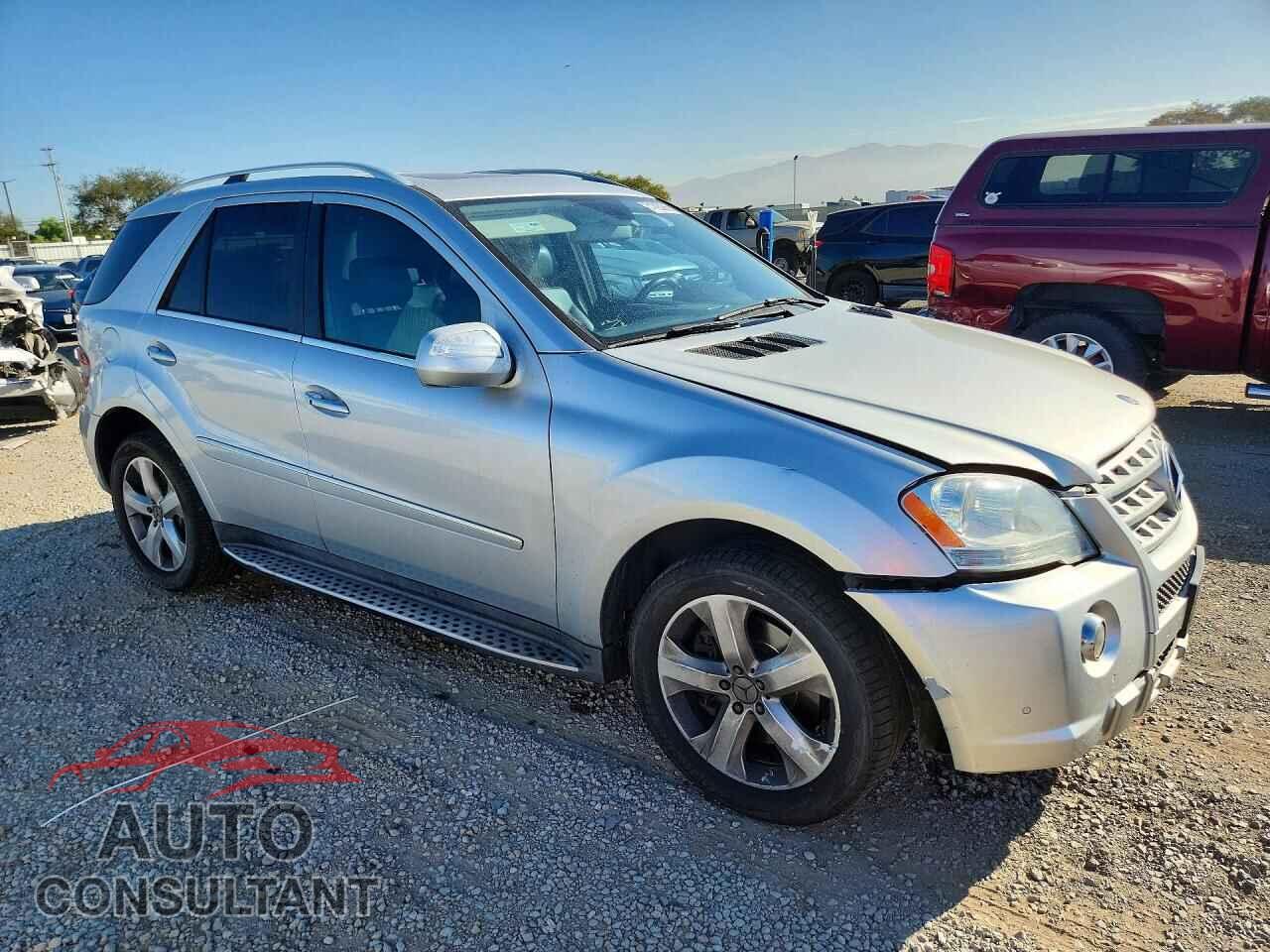 MERCEDES-BENZ M-CLASS 2009 - 4JGBB72E59A519116