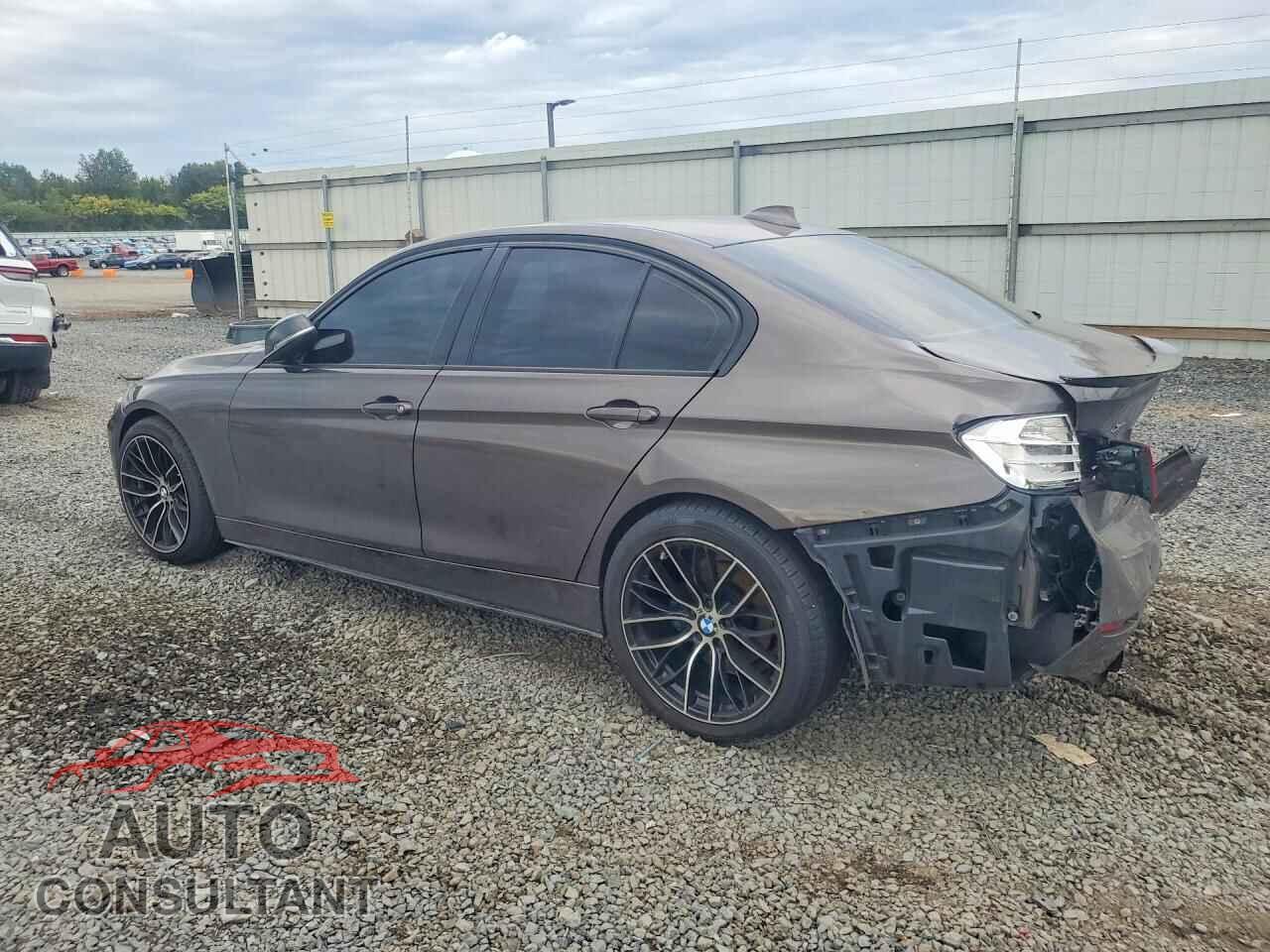BMW 3 SERIES 2013 - WBA3B5C57DF590189