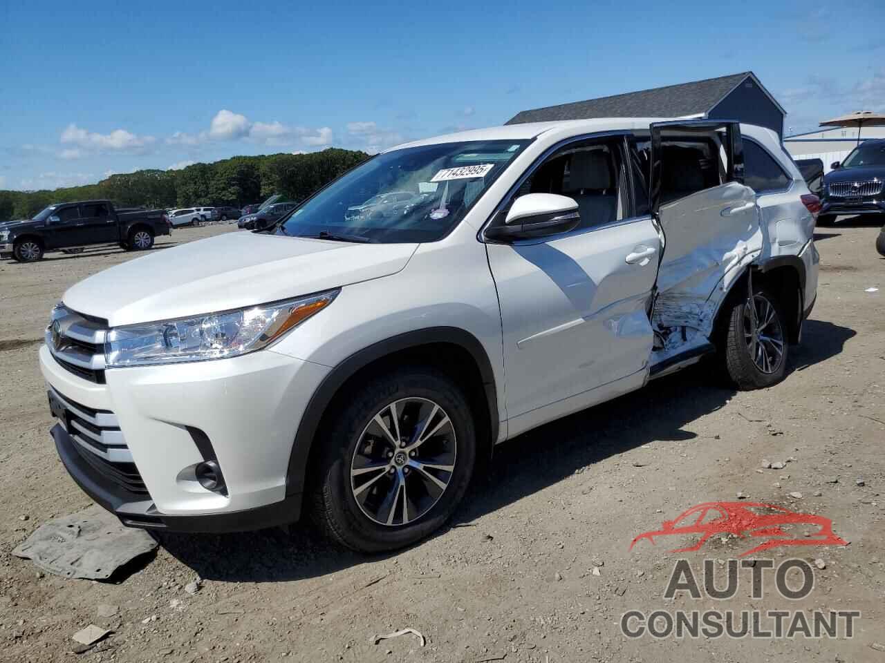 TOYOTA HIGHLANDER 2018 - 5TDBZRFHXJS910673