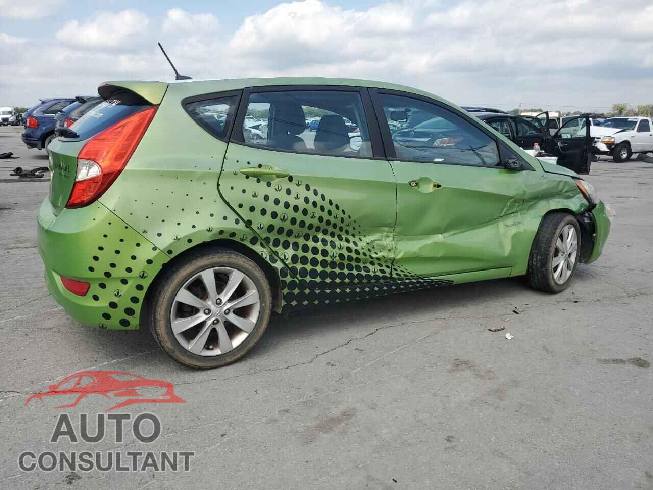 HYUNDAI ACCENT 2013 - KMHCU5AE2DU078380