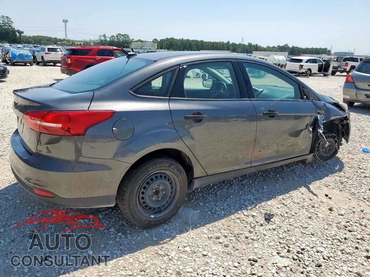 FORD FOCUS 2018 - 1FADP3E22JL311993