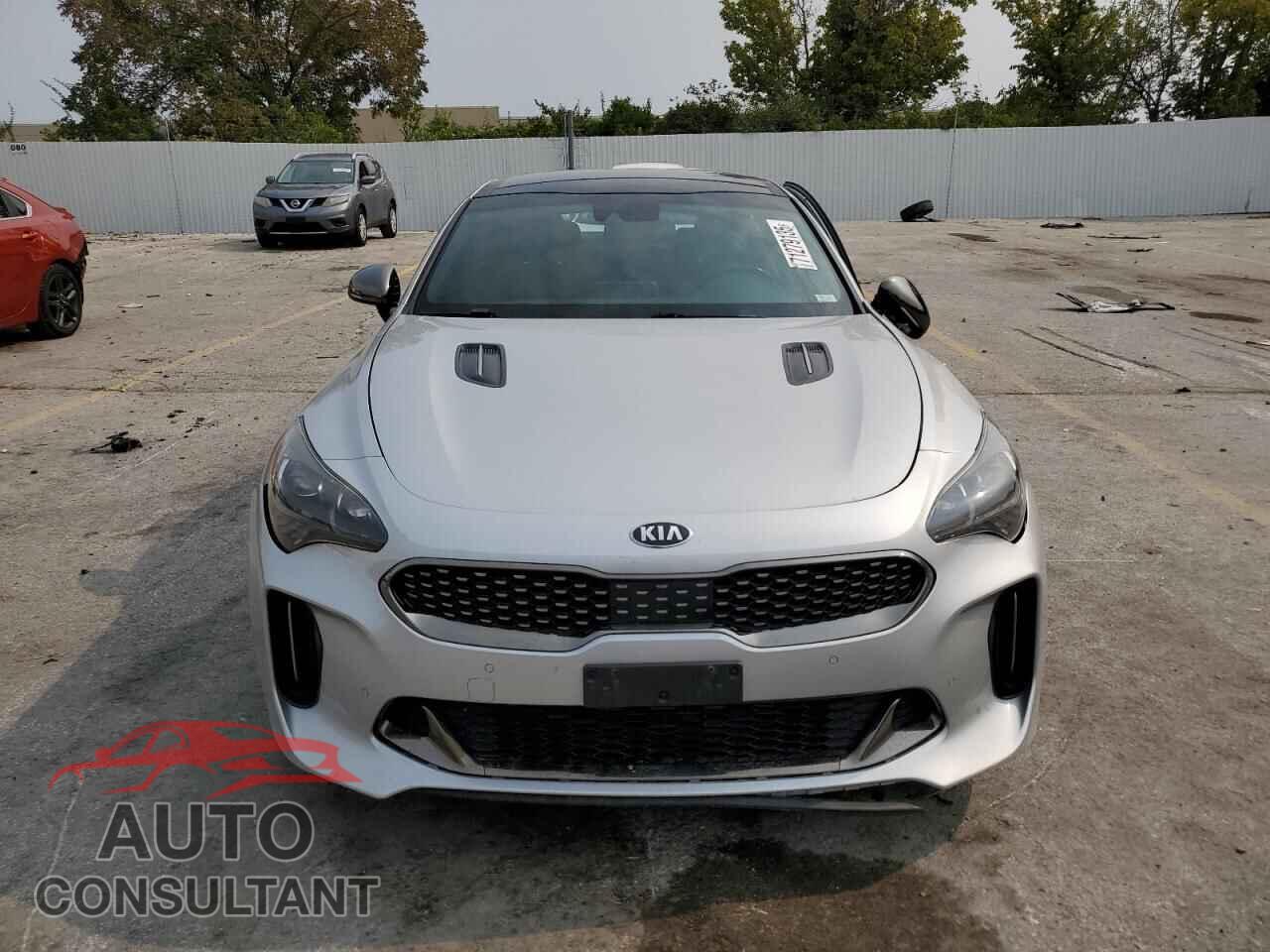 KIA STINGER 2018 - KNAE45LC7J6020366