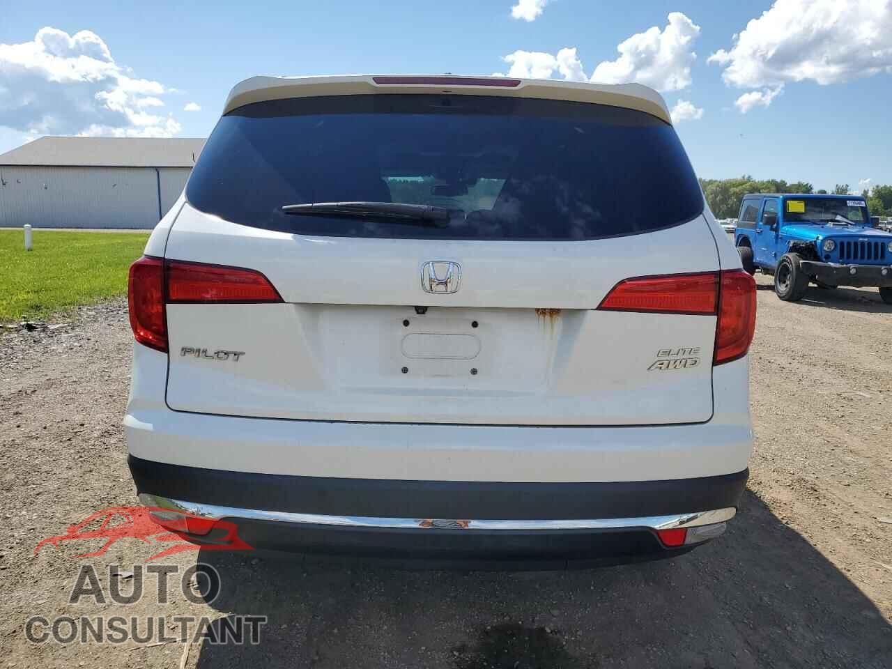 HONDA PILOT 2017 - 5FNYF6H04HB010858