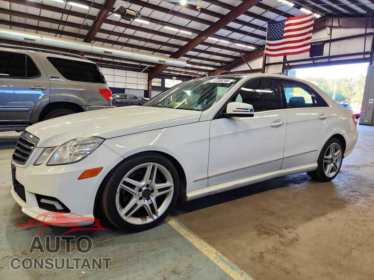 MERCEDES-BENZ E-CLASS 2011 - WDDHF8HB4BA385426
