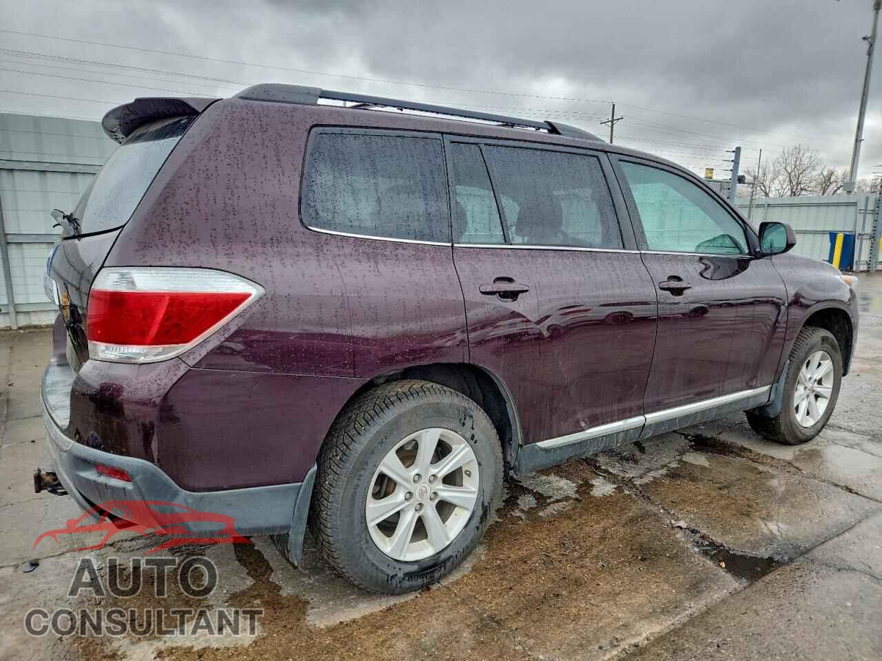 TOYOTA HIGHLANDER 2011 - 5TDBK3EH2BS090366