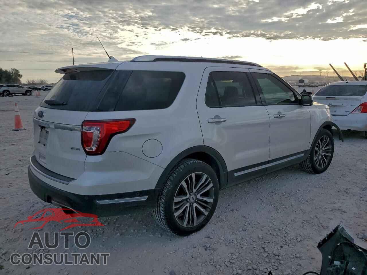 FORD EXPLORER 2019 - 1FM5K8HT9KGA08083