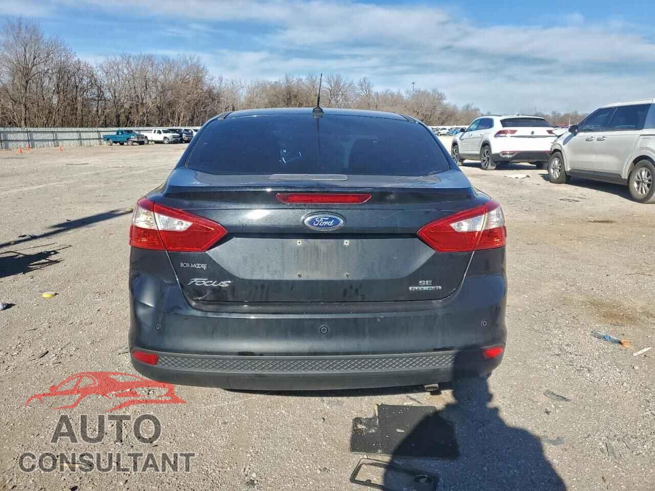FORD FOCUS 2014 - 1FADP3F2XEL183989