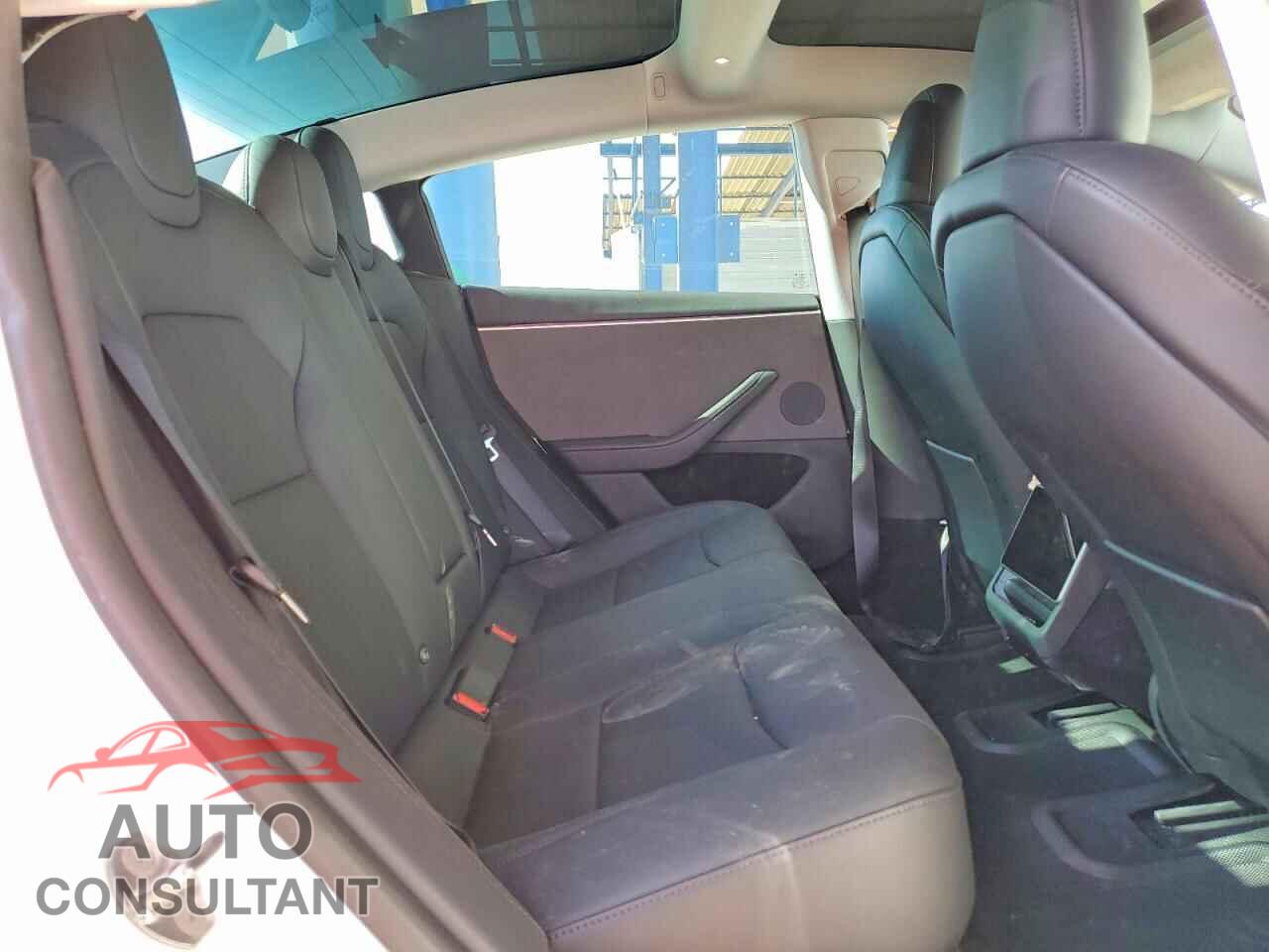 TESLA MODEL 3 2024 - 5YJ3E1EA5RF740664