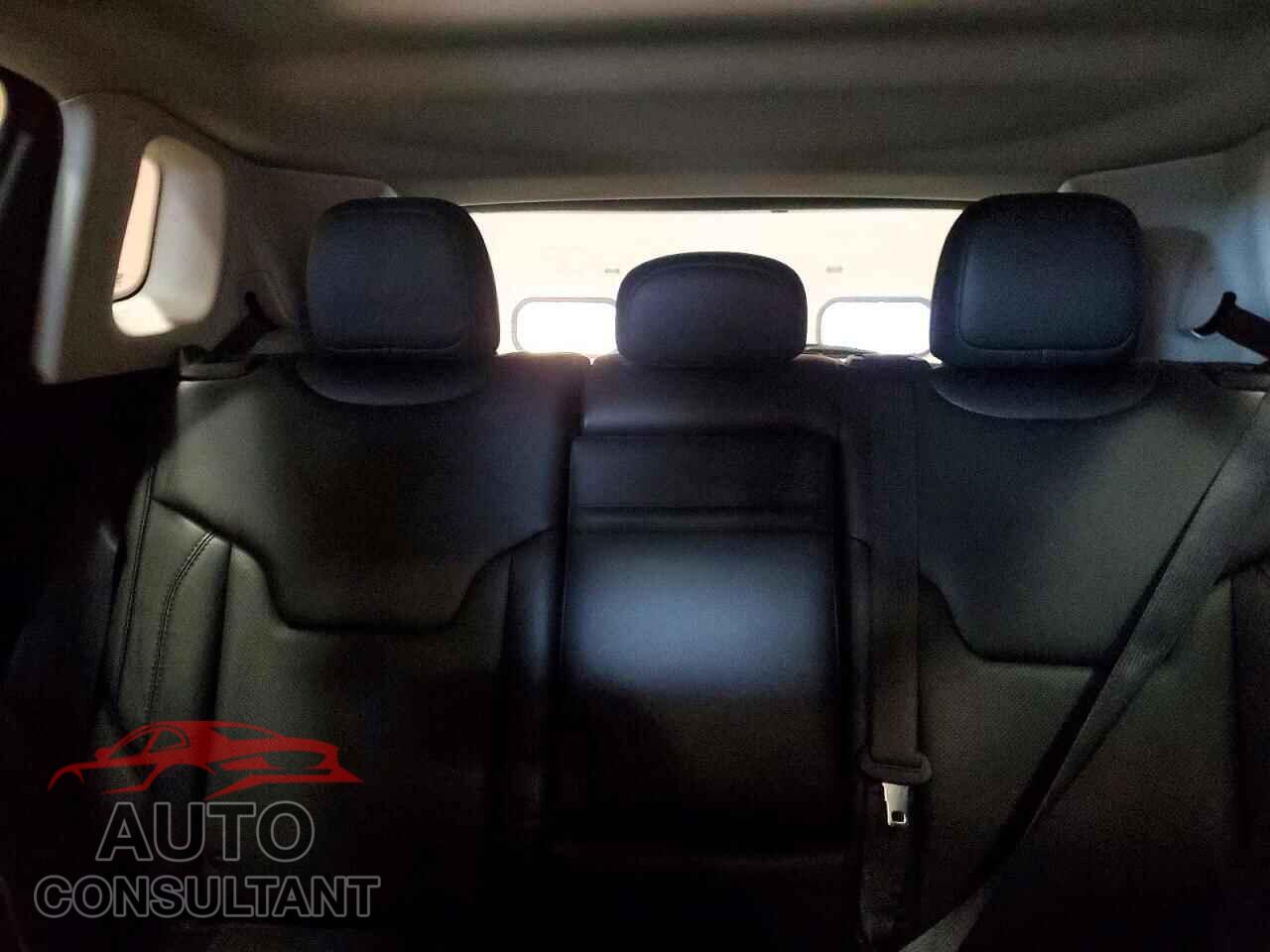 JEEP COMPASS 2019 - 3C4NJDCB7KT647265