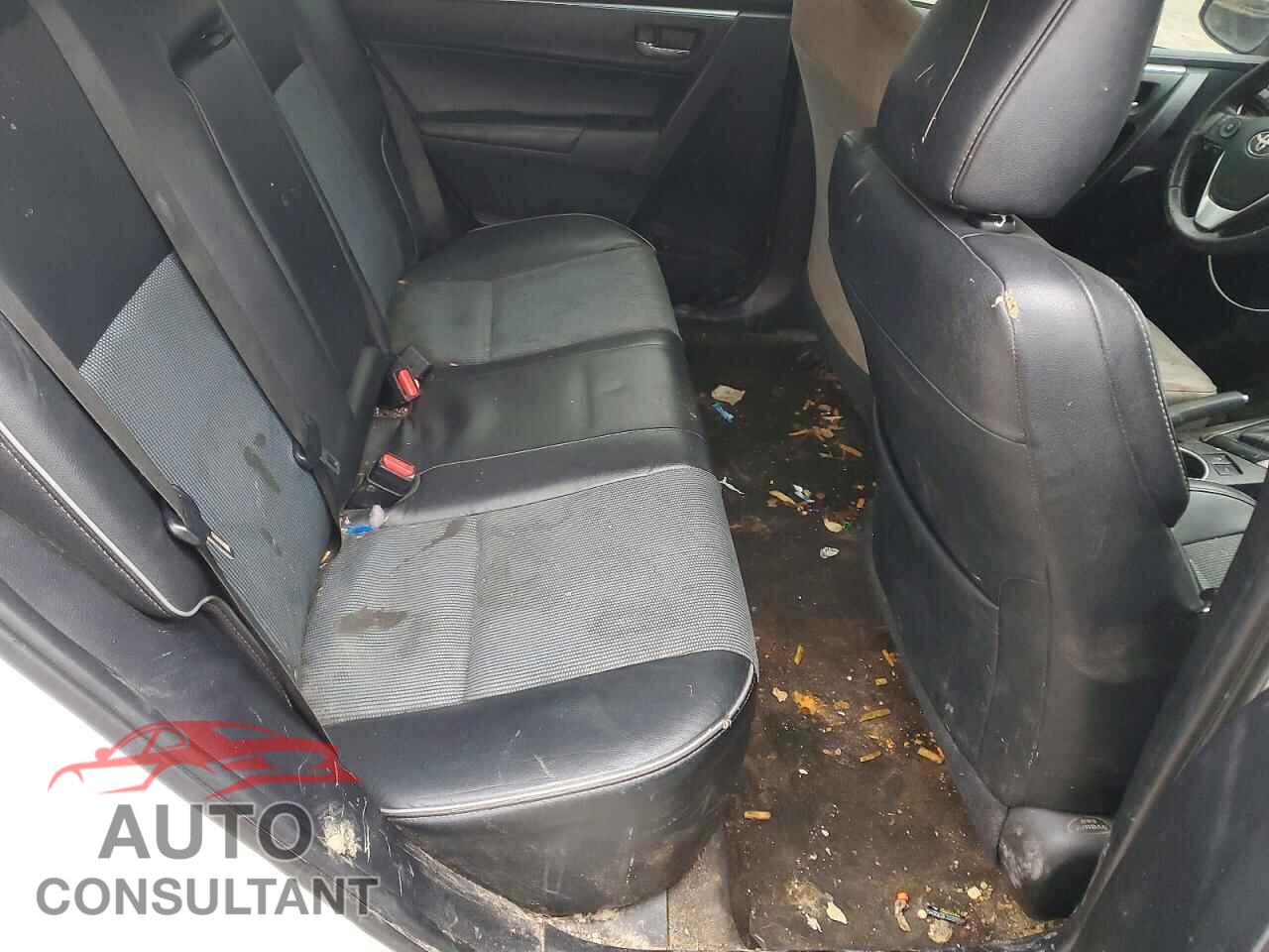 TOYOTA COROLLA 2015 - 2T1BURHE1FC457660