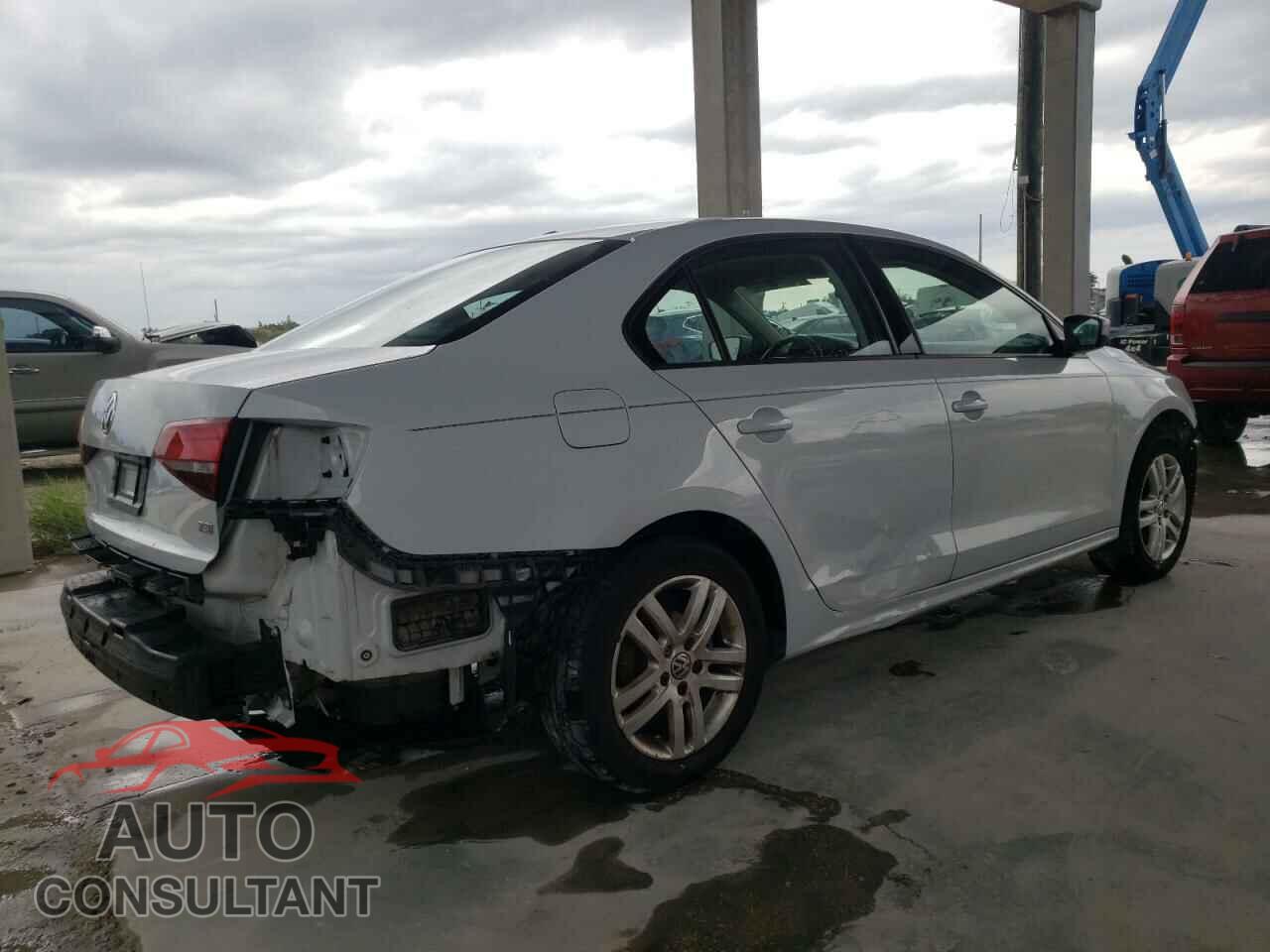 VOLKSWAGEN JETTA 2018 - 3VW2B7AJ2JM212252