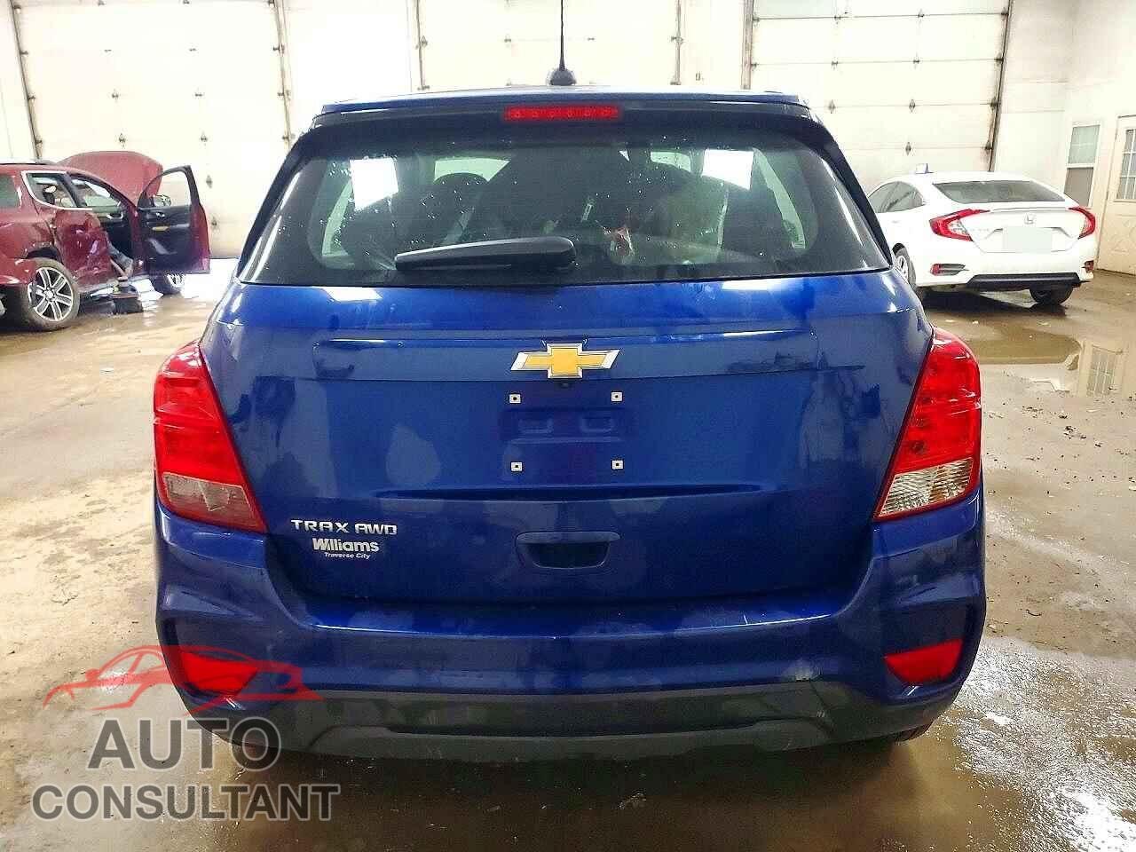 CHEVROLET TRAX 2017 - 3GNCJNSB9HL162236