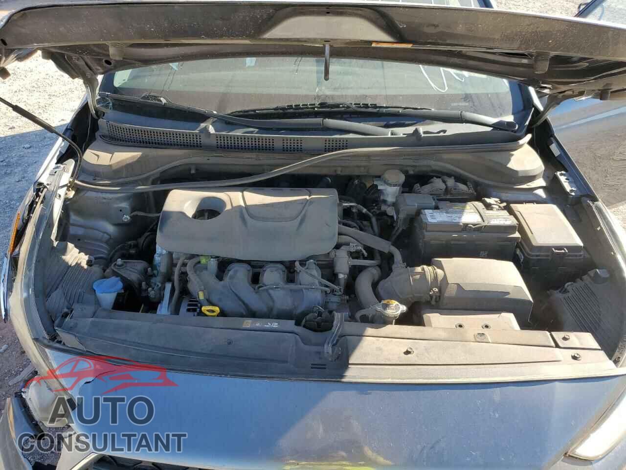 HYUNDAI ACCENT 2018 - 3KPC24A32JE018595