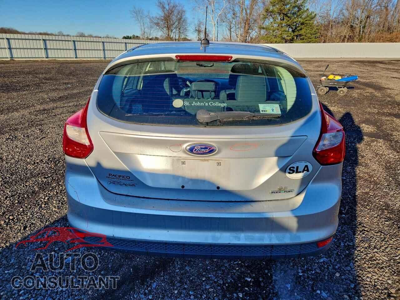FORD FOCUS 2014 - 1FADP3K22EL255841