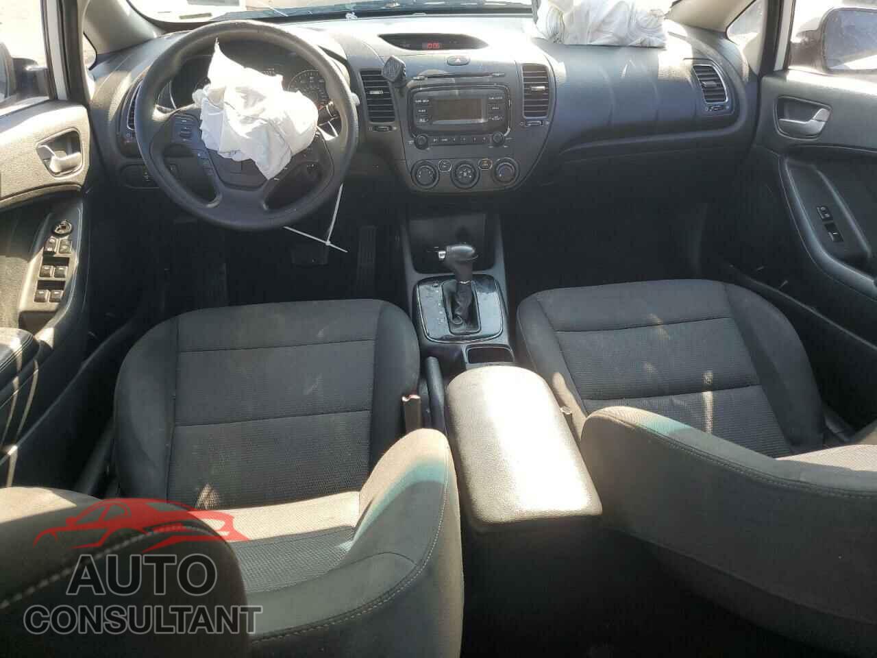 KIA FORTE 2017 - 3KPFK4A74HE105084
