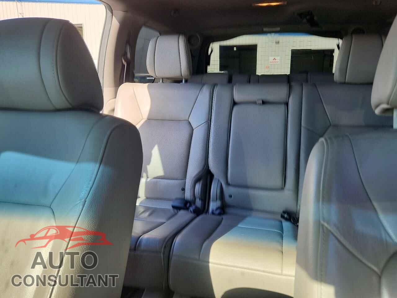 HONDA PILOT 2012 - 5FNYF4H96CB061354