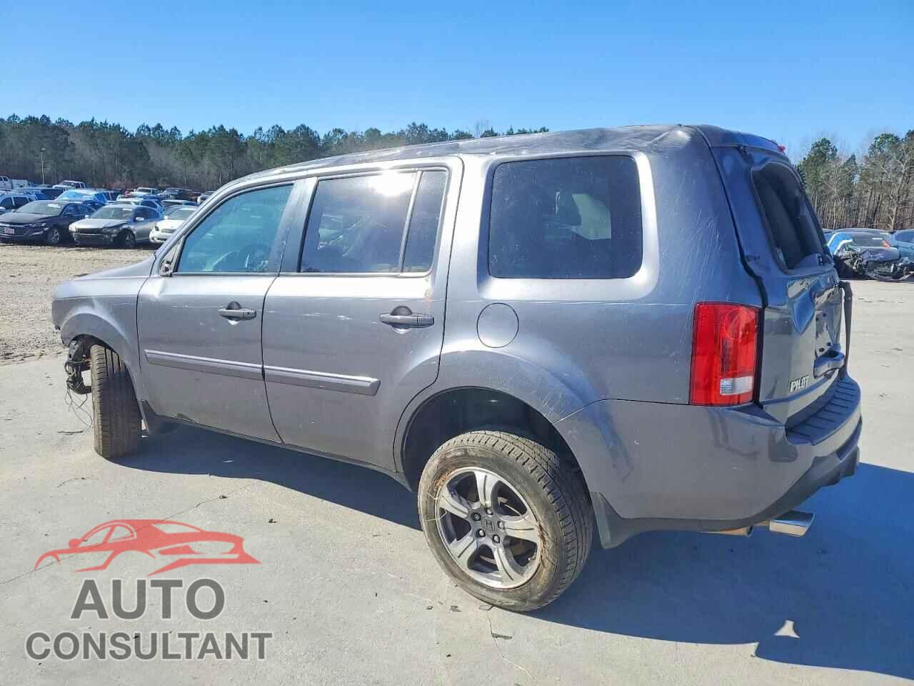 HONDA PILOT 2015 - 5FNYF3H33FB034591