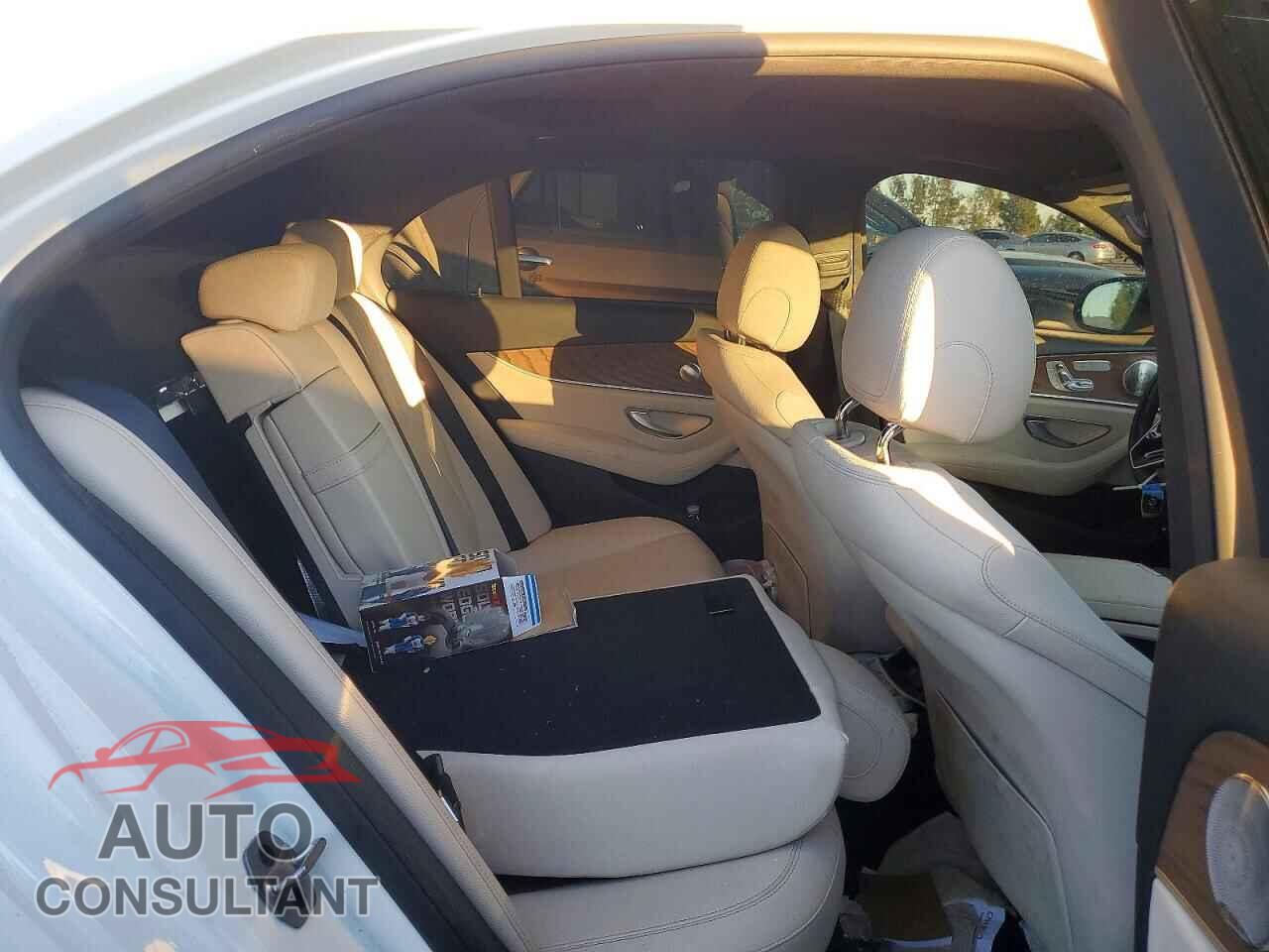 MERCEDES-BENZ E-CLASS 2021 - W1KZF8DB7MA960101