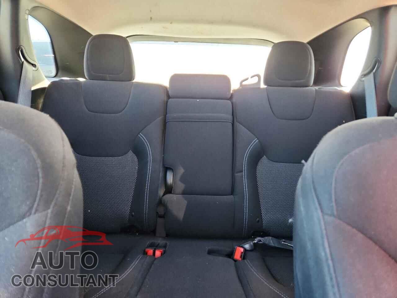 JEEP CHEROKEE 2019 - 1C4PJMCX5KD323760