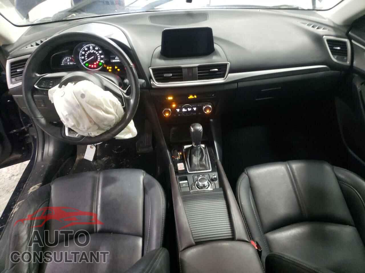 MAZDA 3 2018 - 3MZBN1V3XJM259772