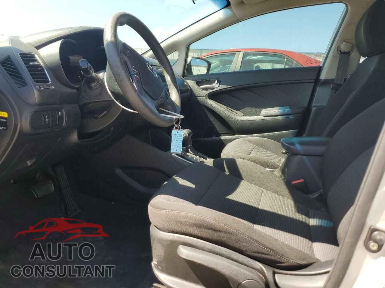 KIA FORTE 2017 - 3KPFK4A77HE150391