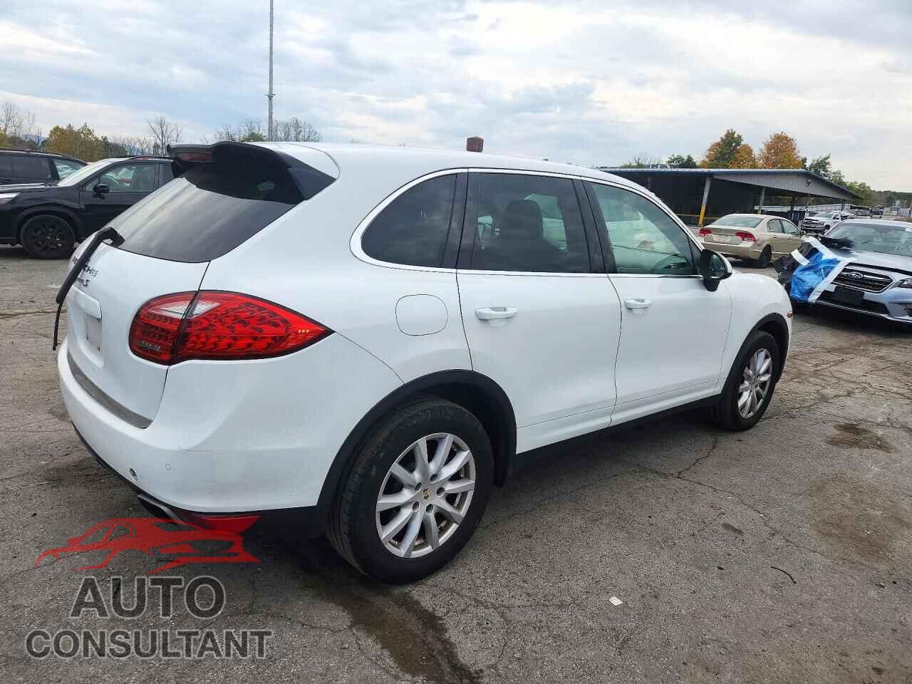 PORSCHE CAYENNE 2013 - WP1AA2A21DLA02789