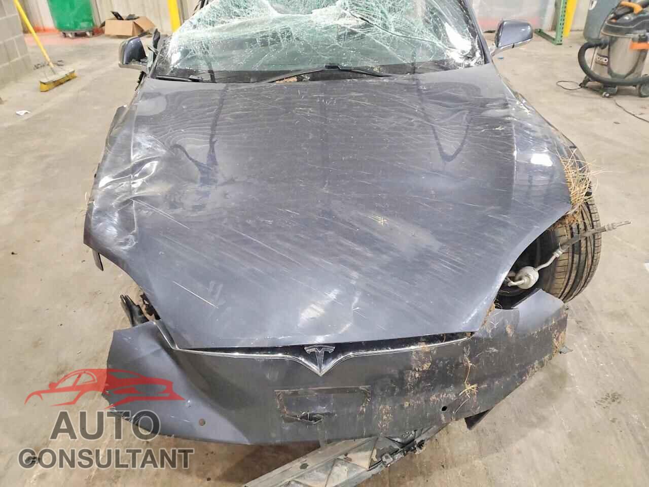 TESLA MODEL S 2020 - 5YJSA1E20LF359649