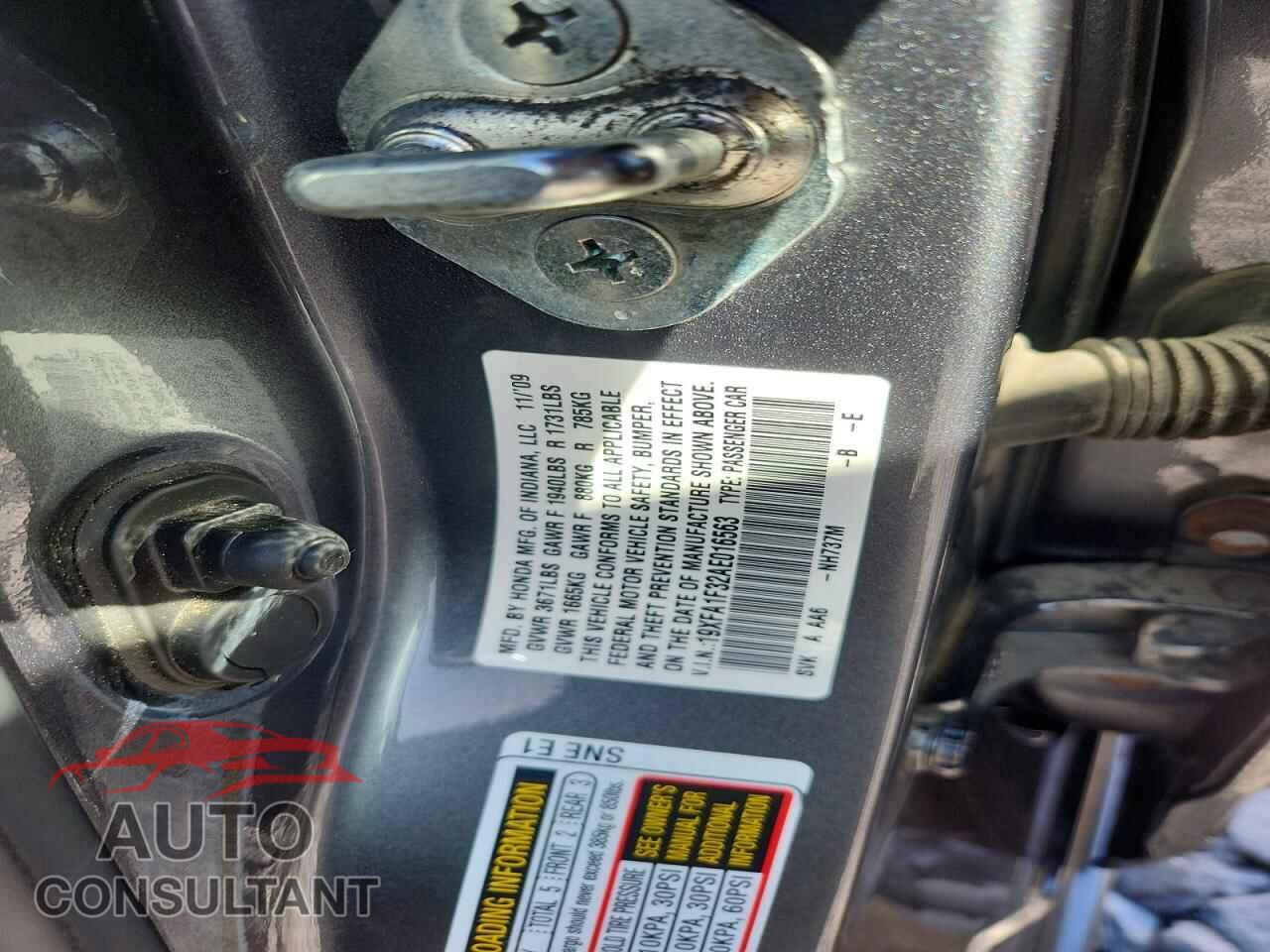 HONDA CIVIC 2010 - 19XFA1F32AE016563