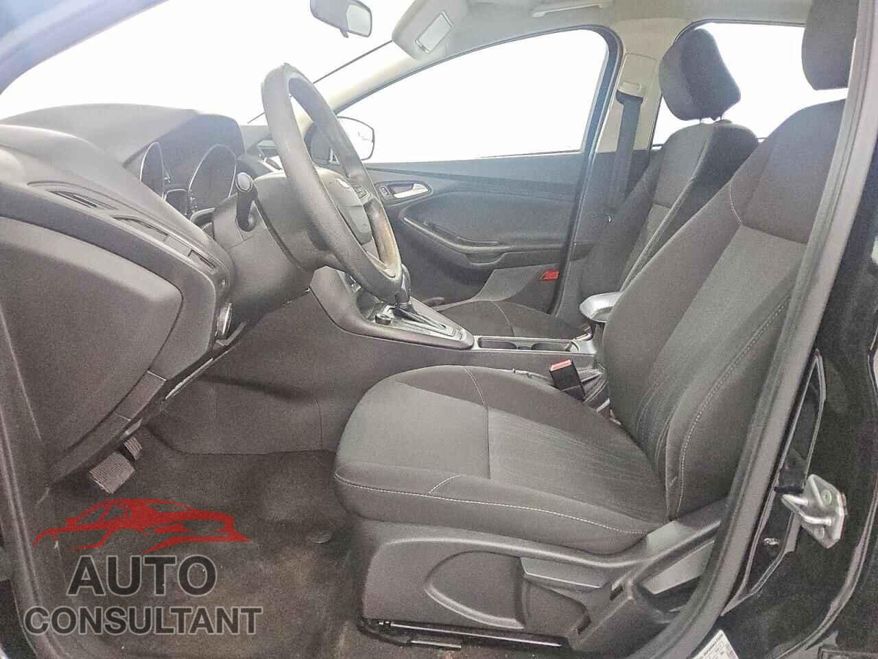 FORD FOCUS 2017 - 1FADP3M29HL271147