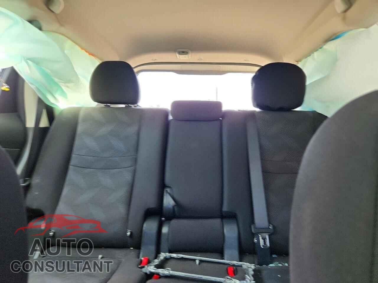 NISSAN ROGUE 2016 - KNMAT2MT8GP714424