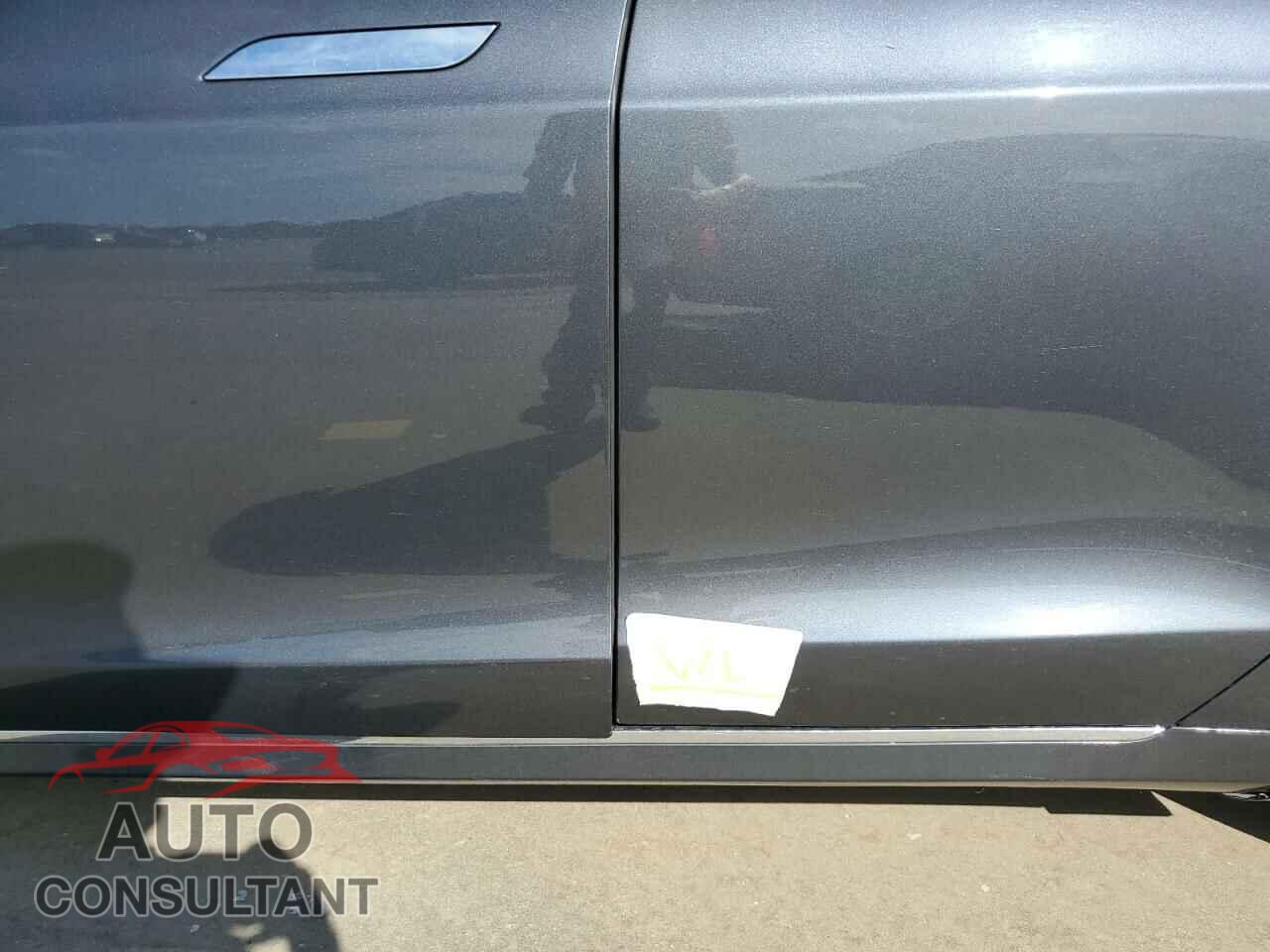 TESLA MODEL S 2018 - 5YJSA1E28JF297818