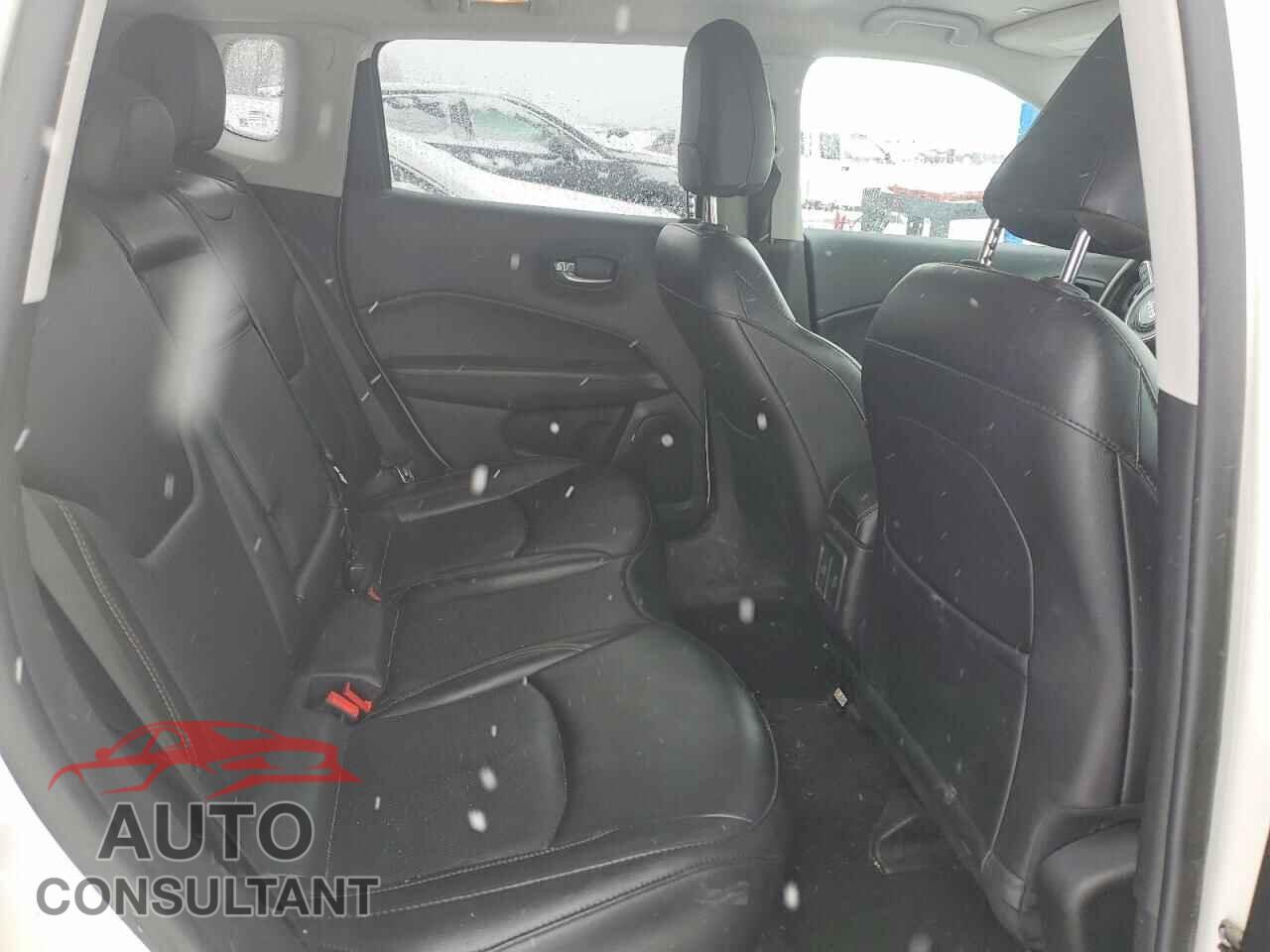 JEEP COMPASS 2019 - 3C4NJDCB6KT812318