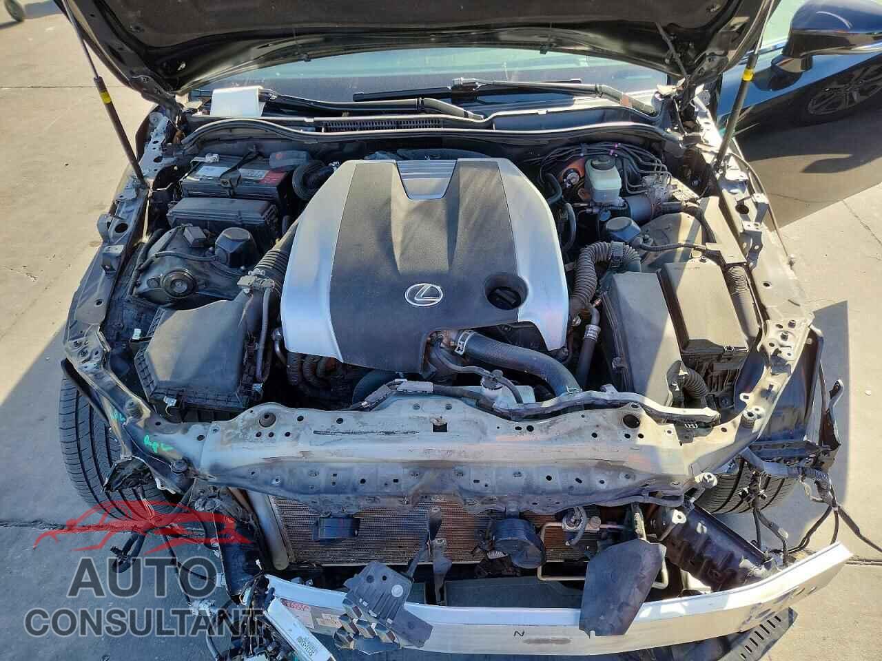 LEXUS IS 2015 - JTHBE1D24F5020399